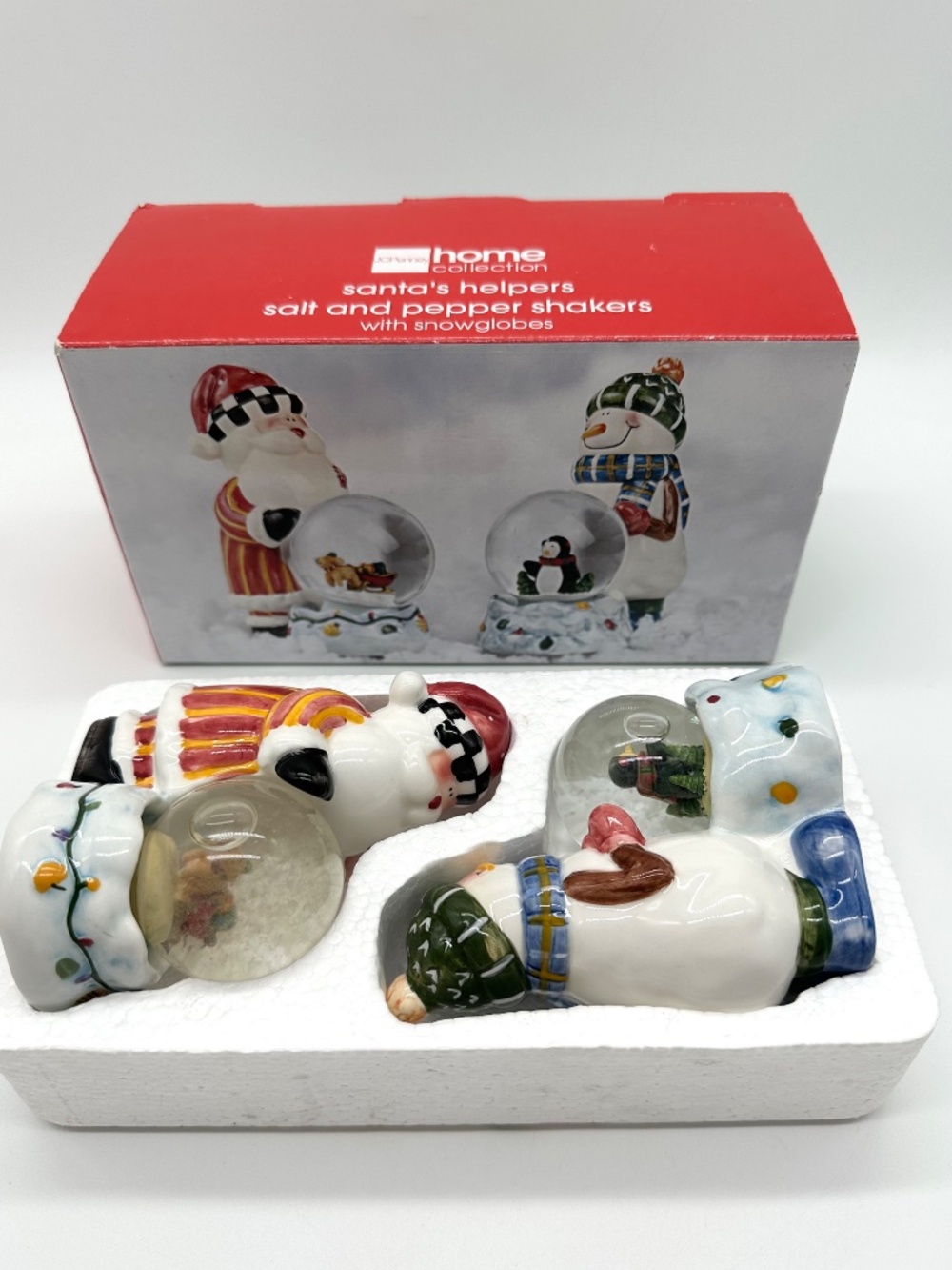 VTG JCPenny Home Collection Santa's Helpers Salt & Pepper Shakers Snow Globes